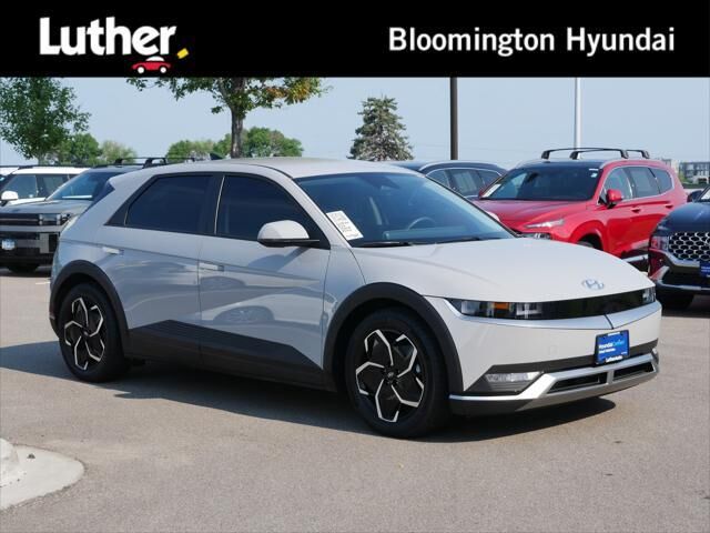 2023 Hyundai IONIQ 5 SE Standard Range