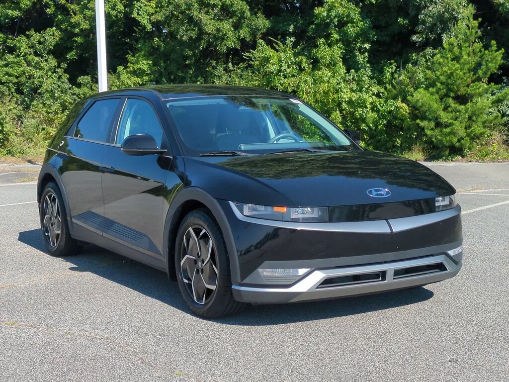 2023 Hyundai IONIQ 5 SE — photo 1 of 13