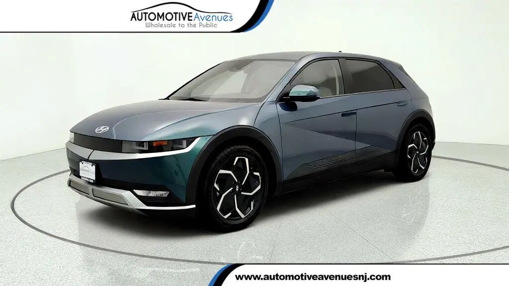 2023 Hyundai IONIQ 5 SEL — photo 1 of 13