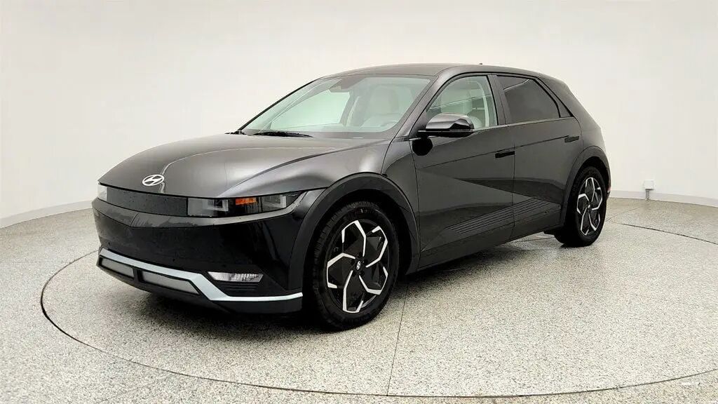 2023 Hyundai IONIQ 5 SEL — photo 1 of 13