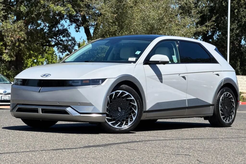 2023 Hyundai IONIQ 5 Limited — photo 1 of 13