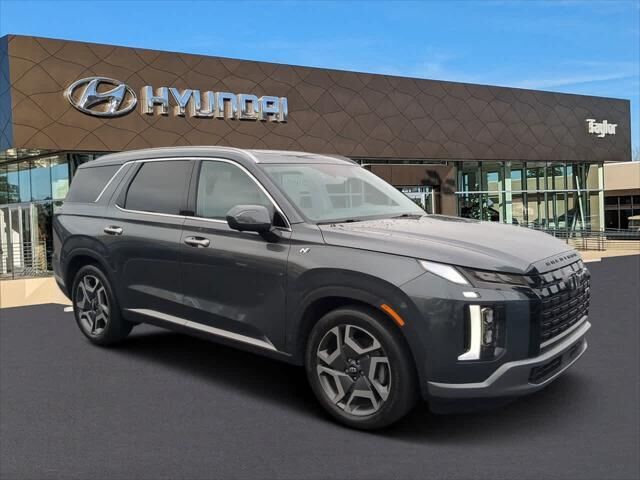 2025 Hyundai PALISADE SEL Premium — photo 1 of 1