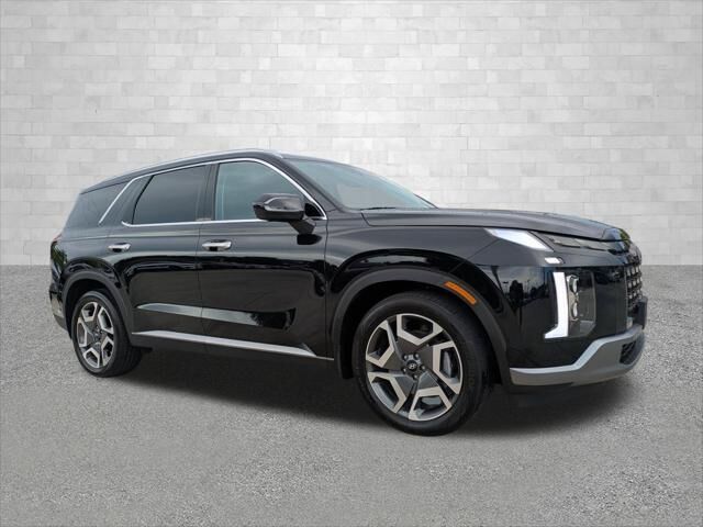 2025 Hyundai PALISADE SEL Premium — photo 1 of 13