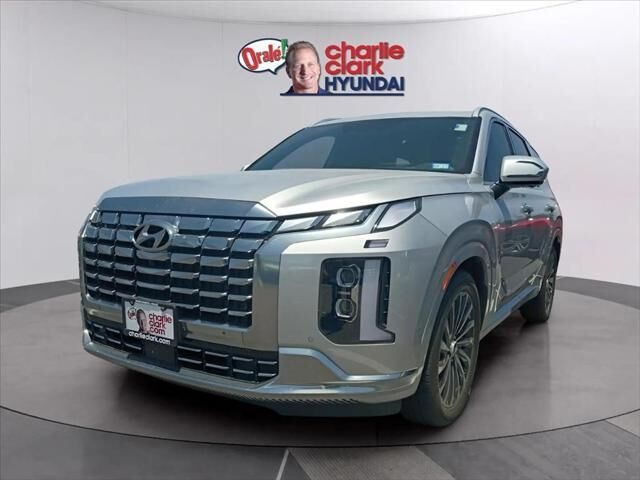 2025 Hyundai PALISADE Calligraphy — photo 1 of 6