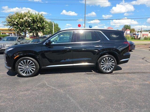 2024 Hyundai PALISADE Calligraphy — photo 1 of 13