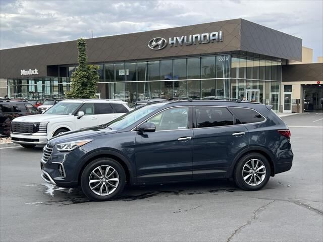 2017 Hyundai SANTA FE SE