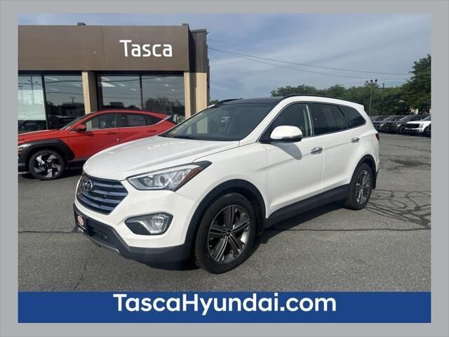 2016 Hyundai SANTA FE SE