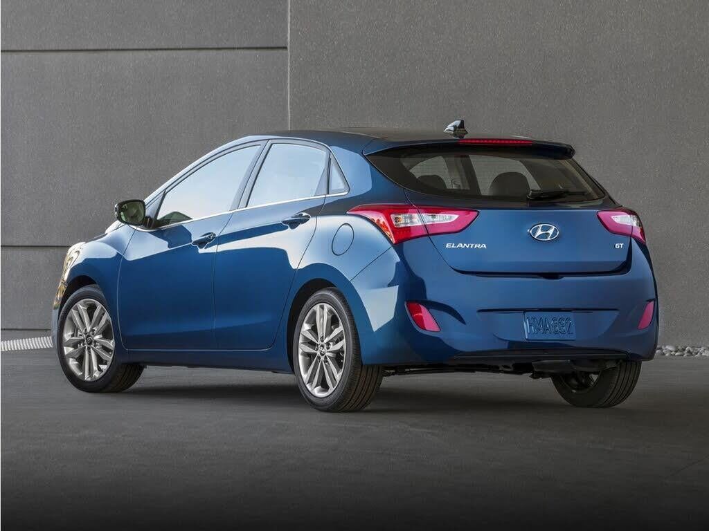 2016 Hyundai ELANTRA GT Base — photo 1 of 1