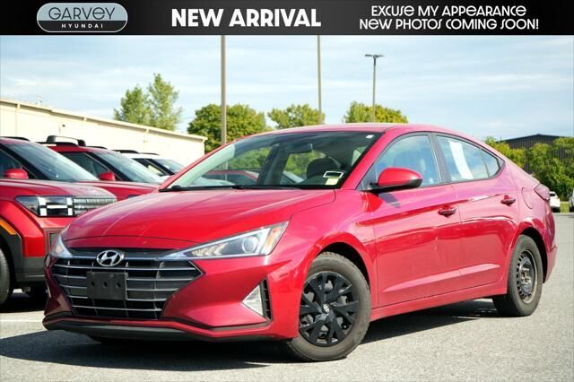 2020 Hyundai ELANTRA SE