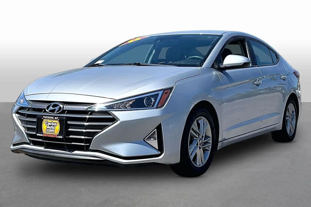 2020 Hyundai ELANTRA SEL — photo 1 of 13