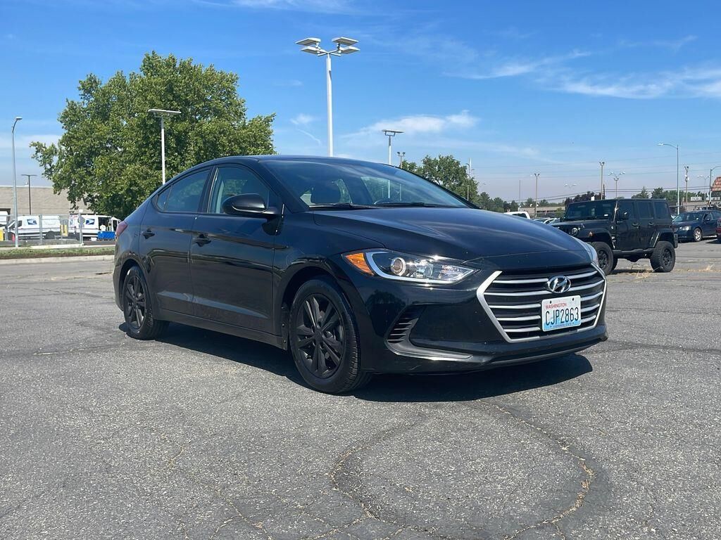2017 Hyundai ELANTRA SE