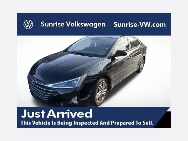 2020 Hyundai ELANTRA SEL — photo 1 of 2