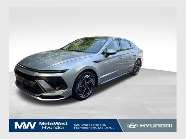 2024 Hyundai SONATA SEL — photo 1 of 5