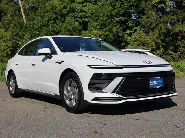 2025 Hyundai SONATA SE