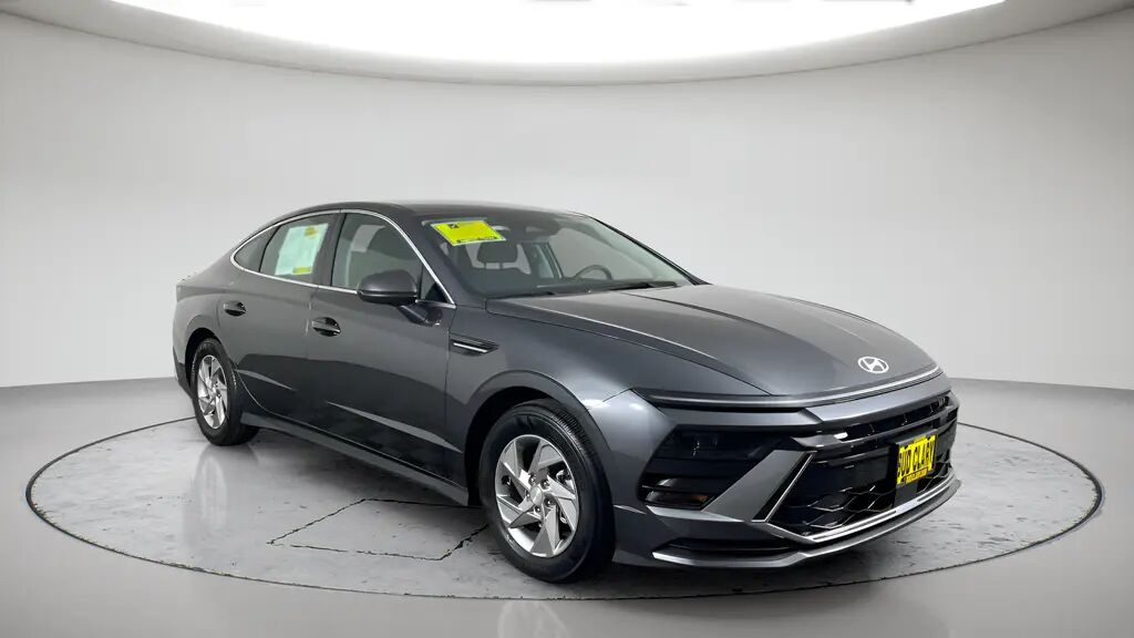 2025 Hyundai SONATA SE