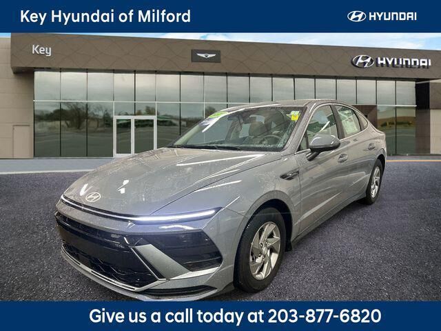 2025 Hyundai SONATA SE
