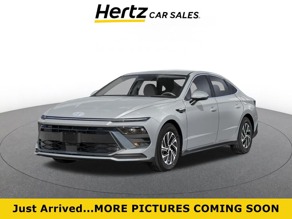2026 Hyundai Sonata Hybrid Blue — photo 1 of 1
