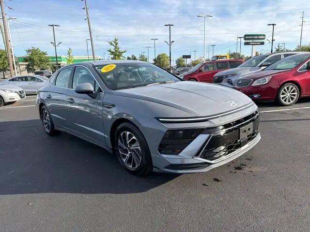 2026 Hyundai SONATA Hybrid Blue — photo 1 of 13