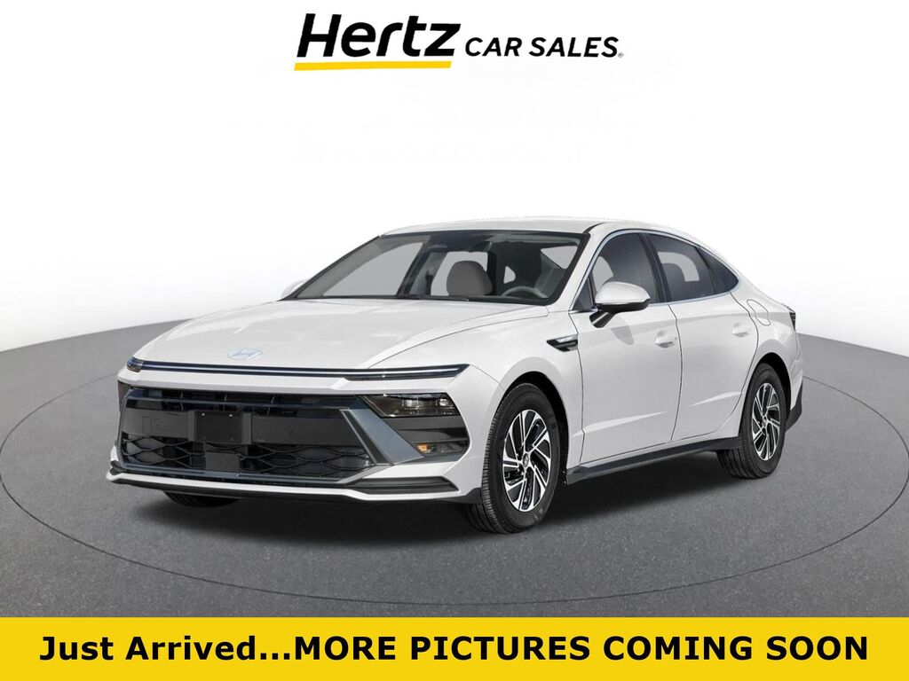 2026 Hyundai Sonata Hybrid Blue — photo 1 of 1