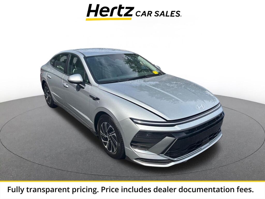 2026 Hyundai Sonata Hybrid Blue — photo 1 of 13