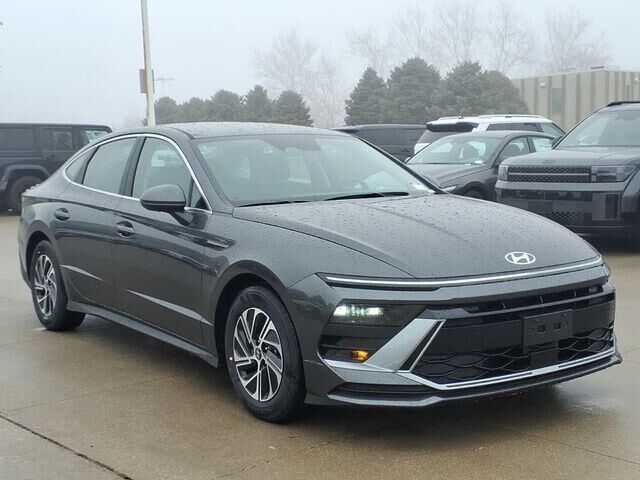 2026 Hyundai SONATA Hybrid Blue