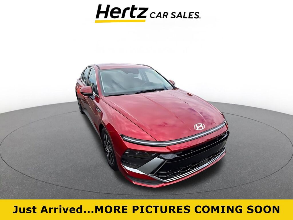 2026 Hyundai Sonata Hybrid Blue — photo 1 of 1