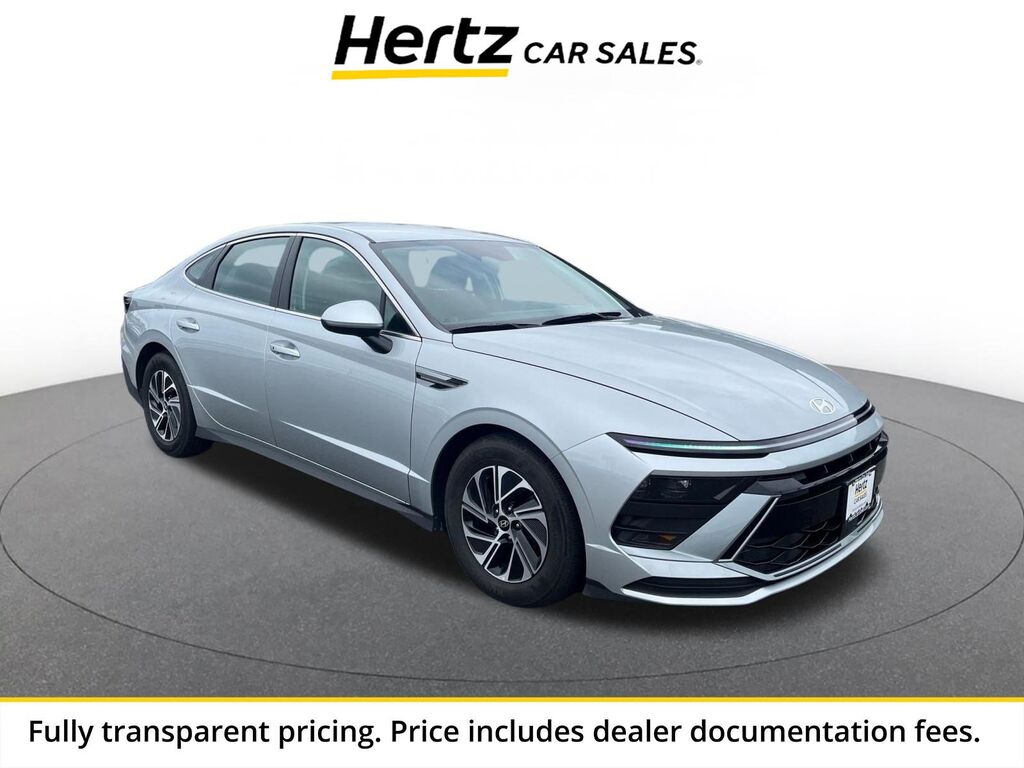 2026 Hyundai Sonata Hybrid Blue — photo 1 of 1