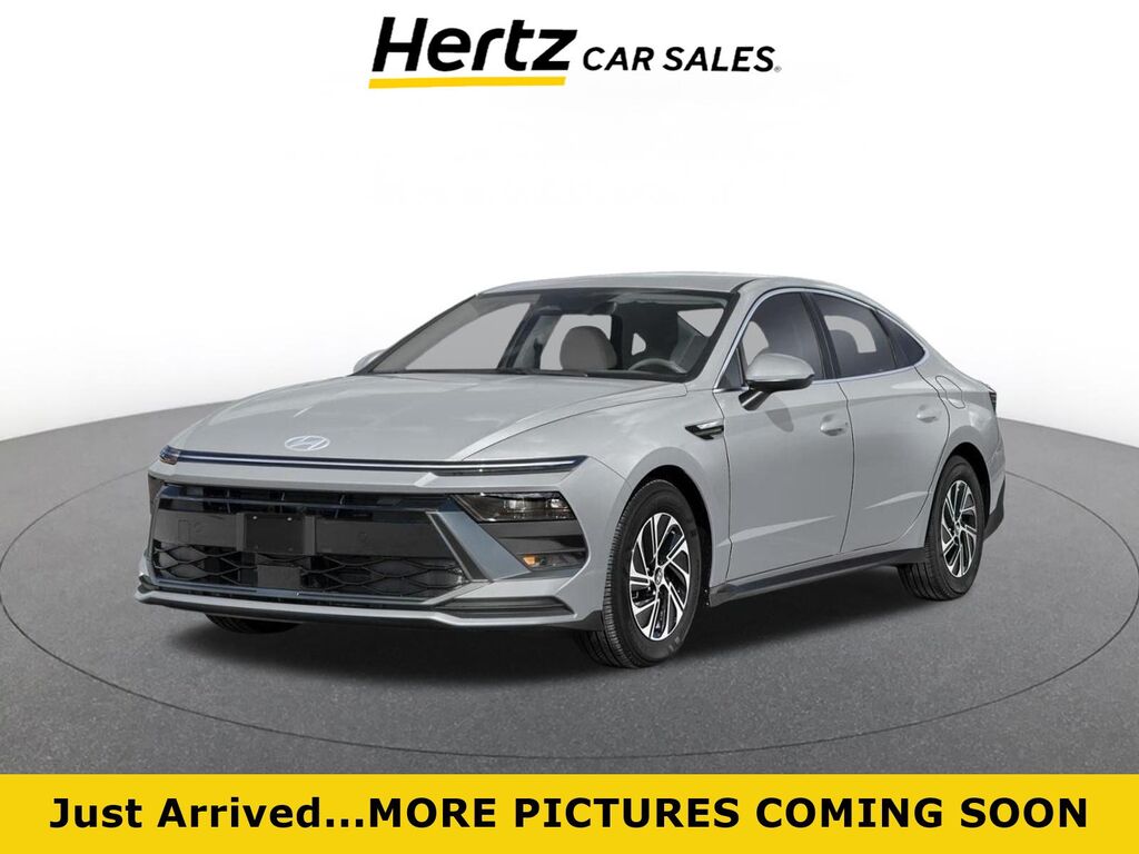 2026 Hyundai Sonata Hybrid Blue — photo 1 of 1