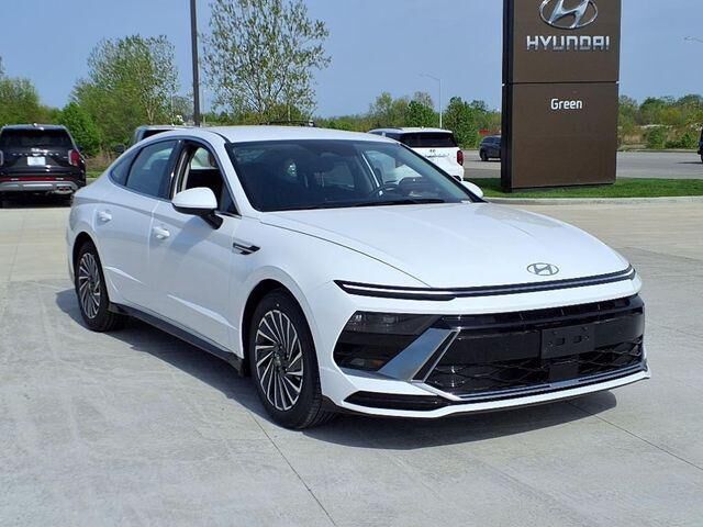 2025 Hyundai SONATA Hybrid SEL