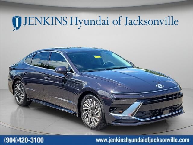 2025 Hyundai SONATA Hybrid SEL — photo 1 of 13