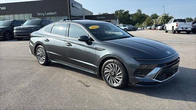 2025 Hyundai SONATA Hybrid SEL