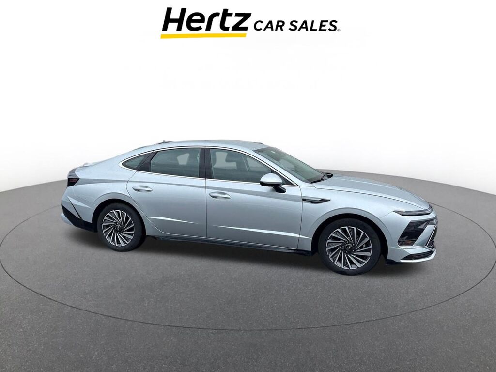 2025 Hyundai Sonata Hybrid SEL — photo 1 of 2