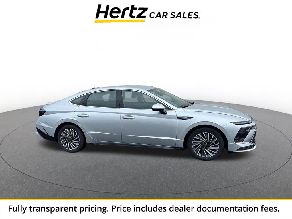 2025 Hyundai Sonata Hybrid SEL — photo 1 of 13