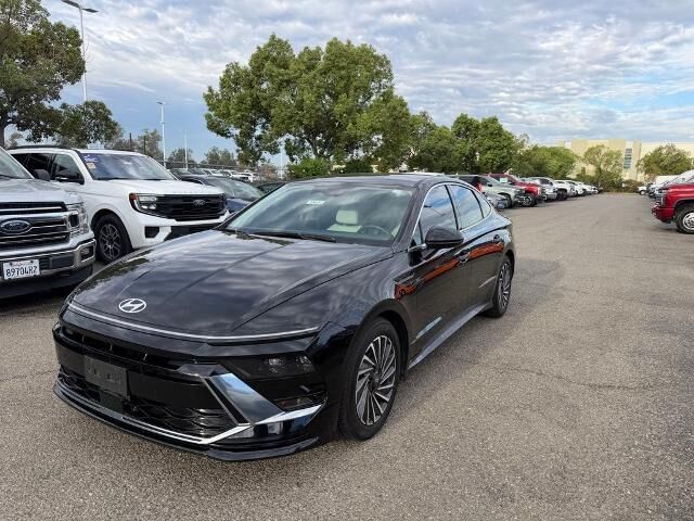 2025 Hyundai SONATA Hybrid SEL