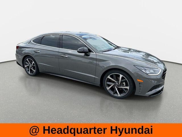 2022 Hyundai SONATA SEL Plus — photo 1 of 13