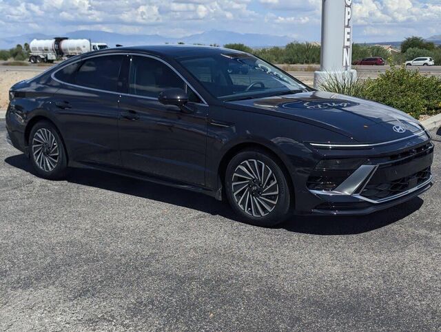 2024 Hyundai SONATA Hybrid Limited