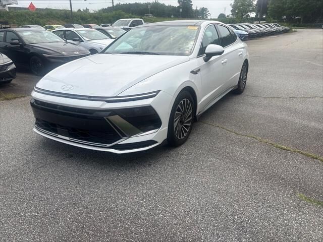 2024 Hyundai SONATA Hybrid Limited