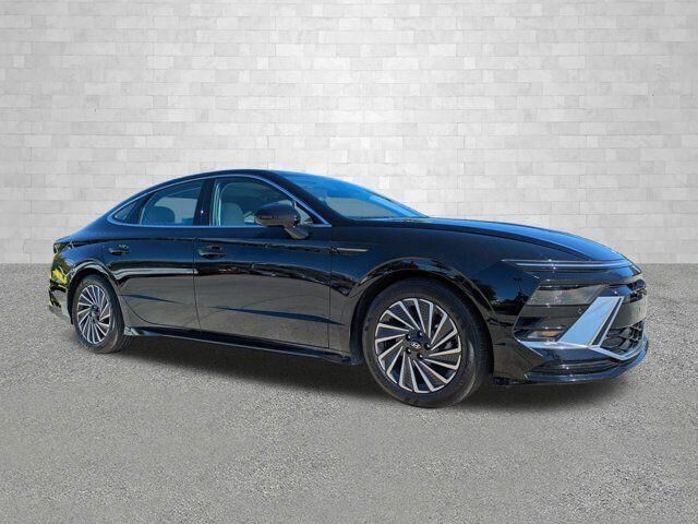 2024 Hyundai SONATA Hybrid Limited