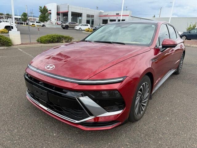 2025 Hyundai SONATA Hybrid Limited