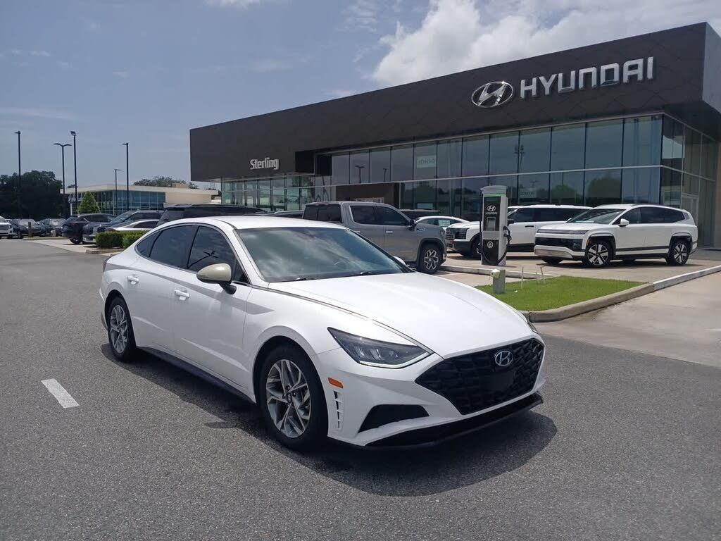 2023 Hyundai SONATA SEL — photo 1 of 1