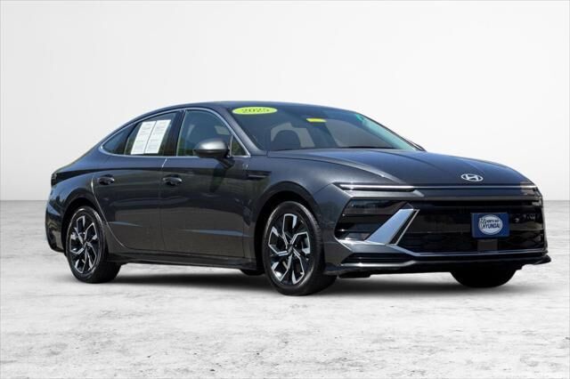 2025 Hyundai SONATA SEL — photo 1 of 13