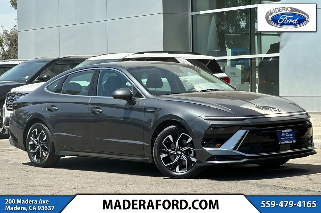 2024 Hyundai SONATA SEL — photo 1 of 13