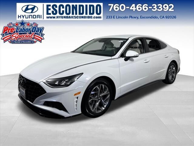 2023 Hyundai SONATA SEL — photo 1 of 3