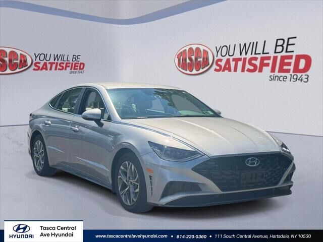 2023 Hyundai SONATA SEL — photo 1 of 9