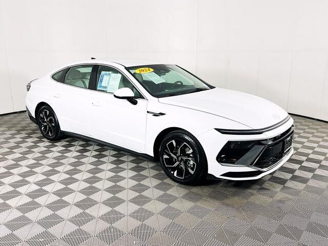 2024 Hyundai SONATA SEL — photo 1 of 1