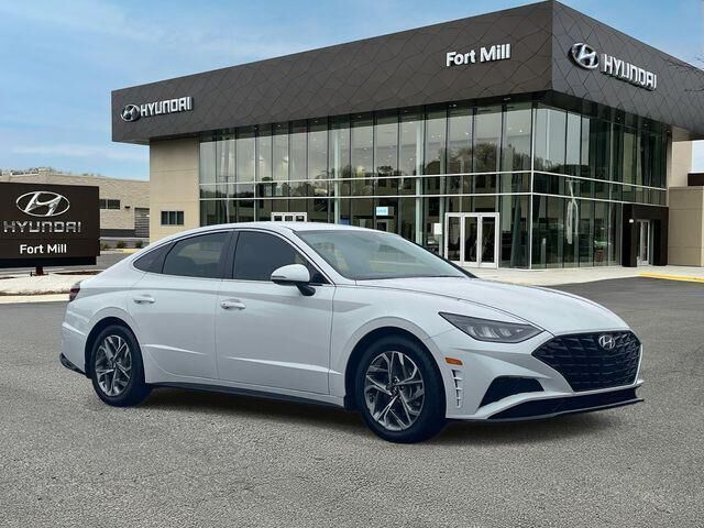 2022 Hyundai SONATA SEL