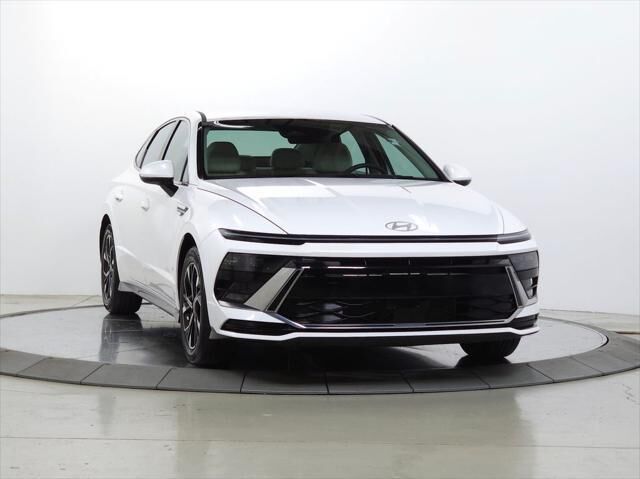 2024 Hyundai SONATA SEL — photo 1 of 12
