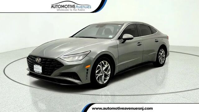 2022 Hyundai SONATA SEL