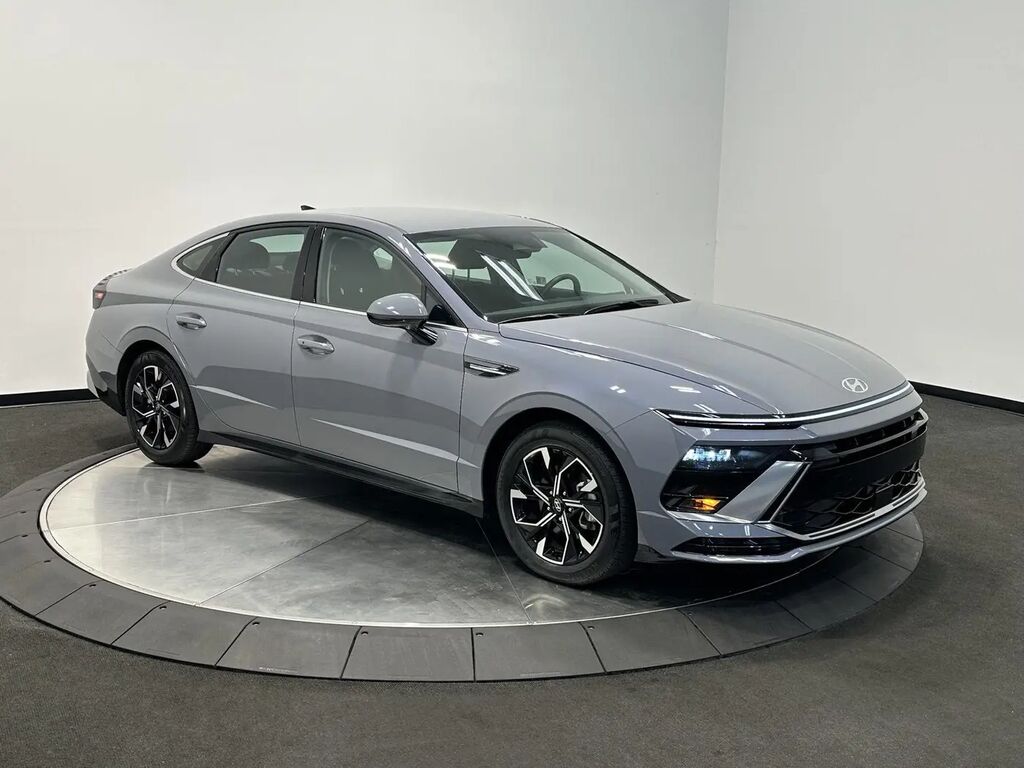 2025 Hyundai SONATA SEL — photo 1 of 1