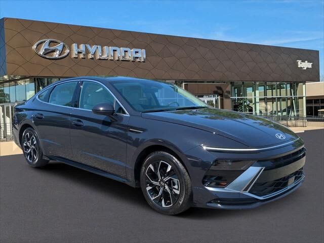 2024 Hyundai SONATA SEL — photo 1 of 13